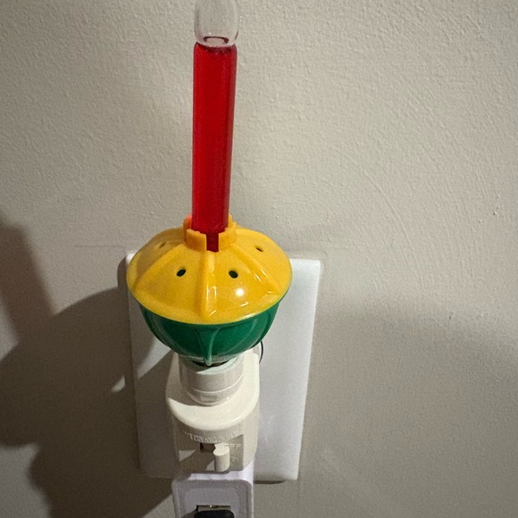 Festive Christmas Bubble night Lights Red, yellow or blue - Picture 2 of 11